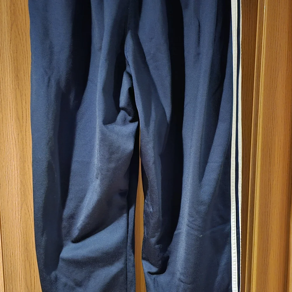 Mens Adidas pants - Picture 4 of 5